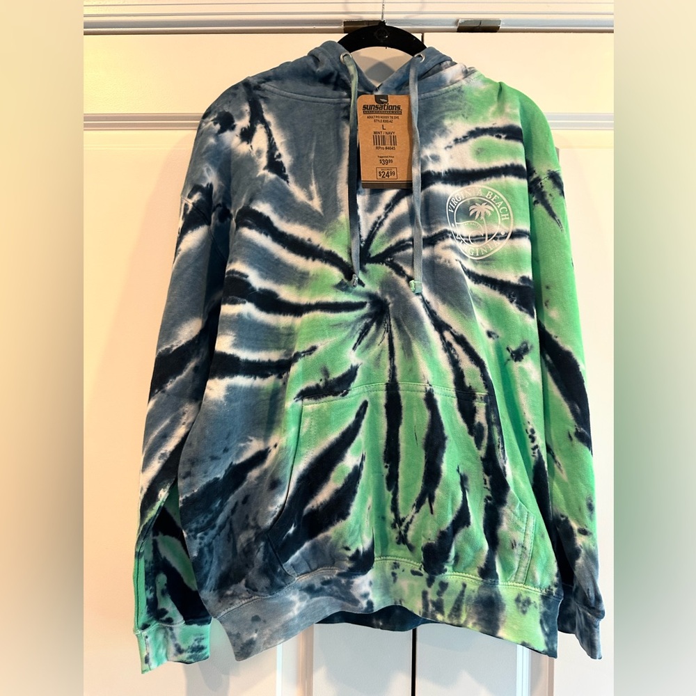 NWT Virginia Beach Tie-Dye Hoodie with Palm Beach Logo